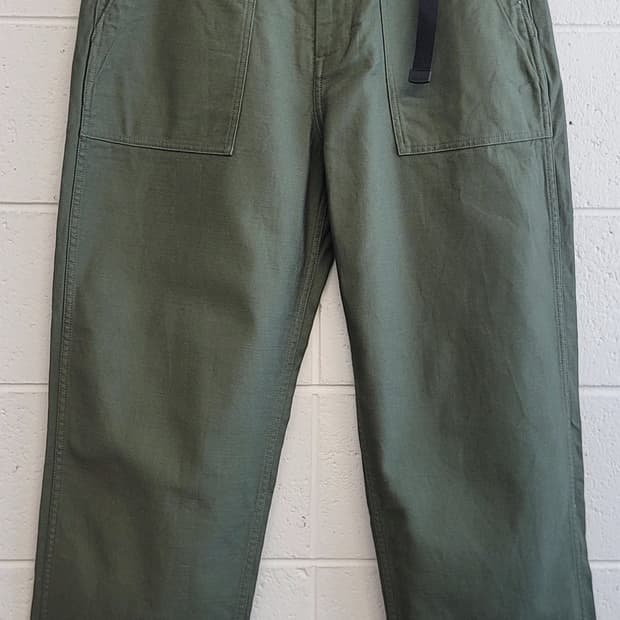 무신사스탠다드 코튼 벨티드 와이드 퍼티그팬츠(면팬츠) 판매