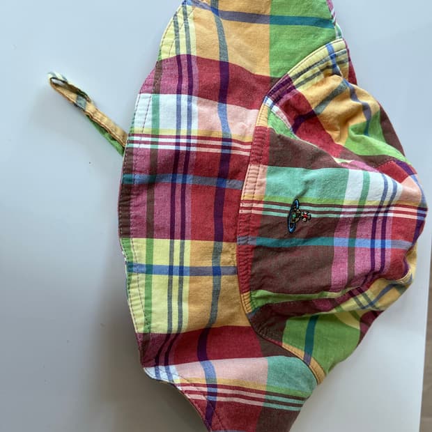 비비안웨스트우드 벙거지