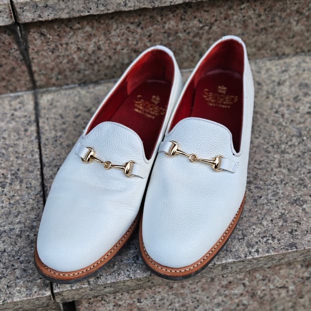 샌더스 Sanders 화이트 홀스빗 로퍼 6.5(255)사이즈