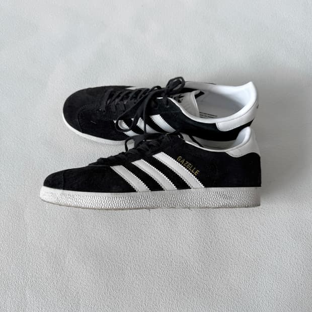 [240]아디다스(adidas) 가젤 검/흰