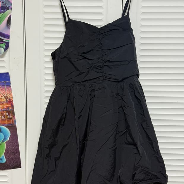 당당걸에서 구매! 벌룬 원피스 8천원에 판매!