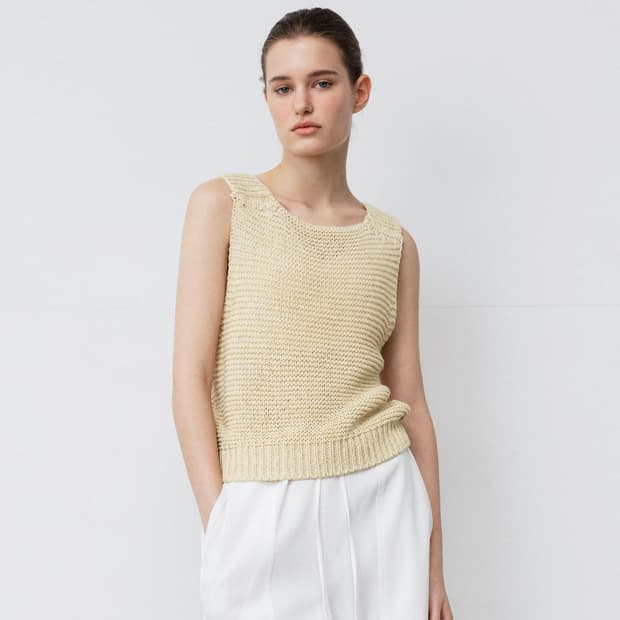 레이스(RRACE) 스퀘어넥 슬리브리스 니트 프리사이즈 새상품