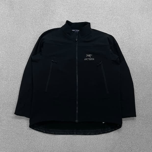 아크테릭스 감마 AR 소프트쉘 자켓 블랙