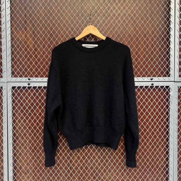 인사일런스 알파카 블랙 니트 스웨터 S