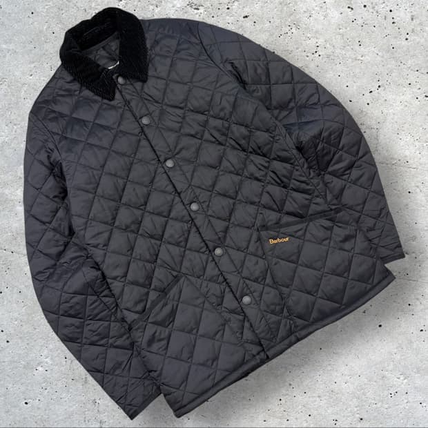 [S] 바버 헤리티지 리데스데일 블랙 퀼팅 자켓 B390