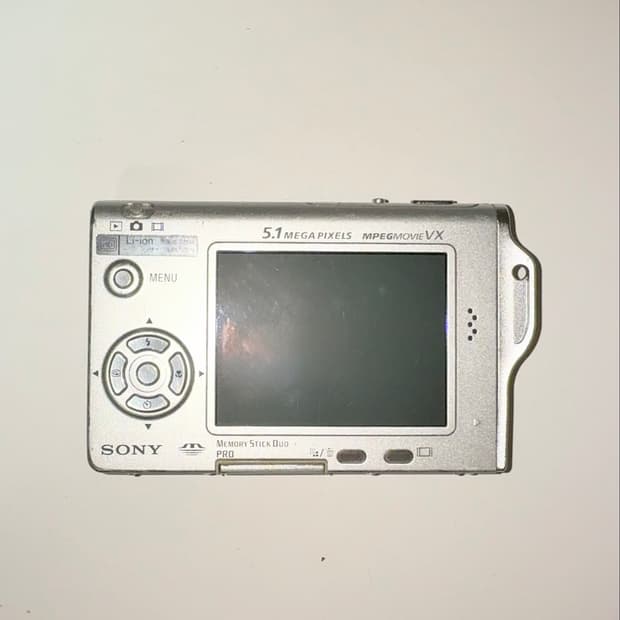 Sony sybershot dsc-t7 ์๋ ์ฌ์ด๋ฒ์ท ํ๊ตฌ์ฑ (์๋กO)