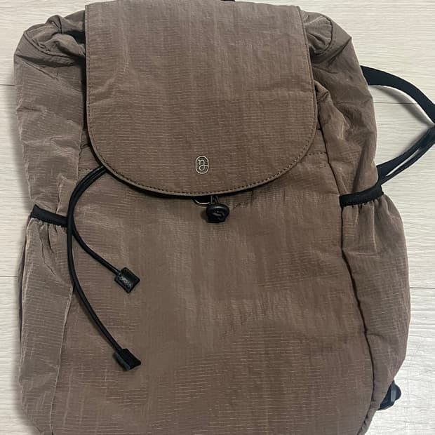 노앤뮤트 Carry your backpack 