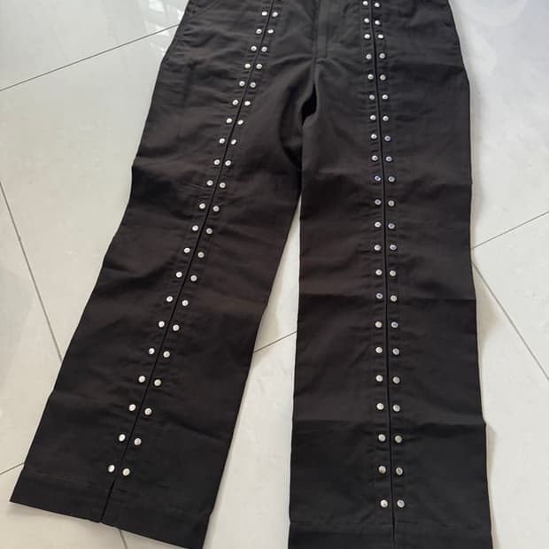 STUDS TROUSER 스터드 바지