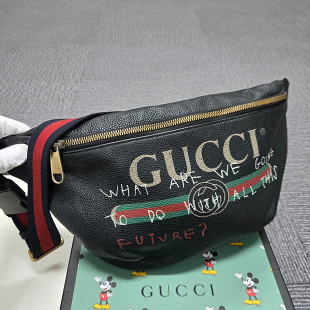 [특가][정품]구찌 띠로고 힙색