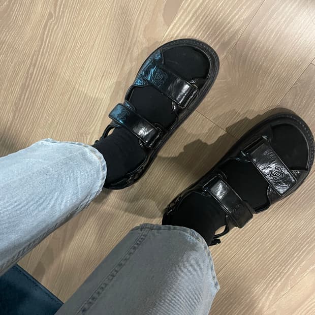 샤넬 벨크로샌들