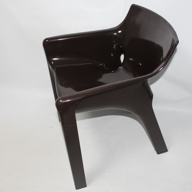 아르떼미데 가우디체어 브라운