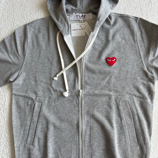 꼼데가르송 후드집업