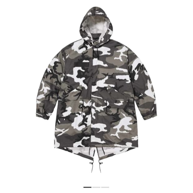 슈프림 퓨추라 피쉬테일파카 스노우 카모 L