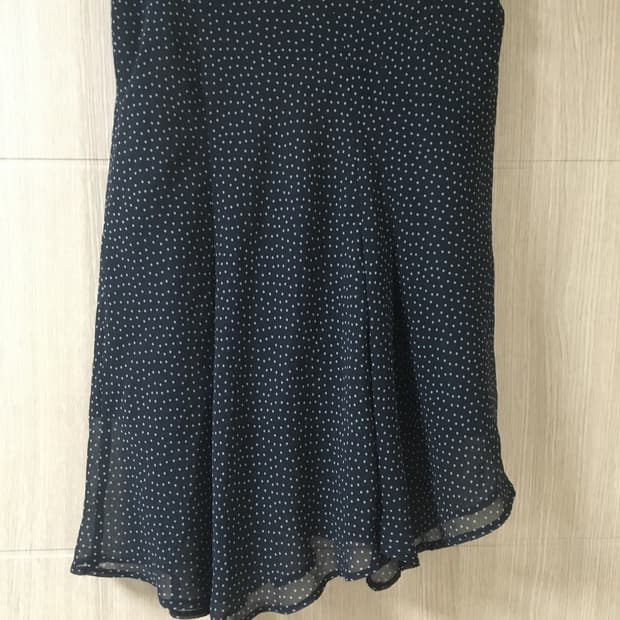 Dot unbalance skirt