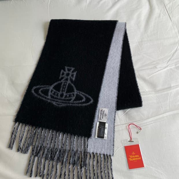 비비안웨스트우드 싱글 orb 양면 머플러