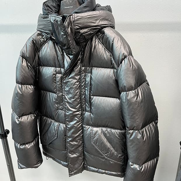 100-105) 준지 메탈릭 오버 다운패딩 