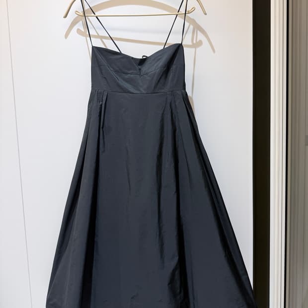 ARKET 미디 드레스 36