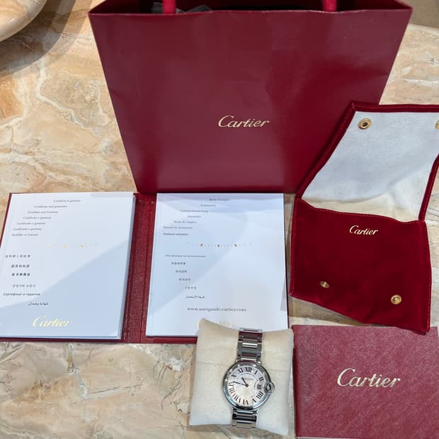 정품 까르띠에 발롱블루 36 쿼츠 상태 (A+급)