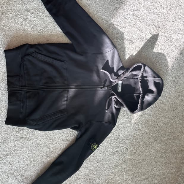 스톤아일랜드 후드집업 팝니다