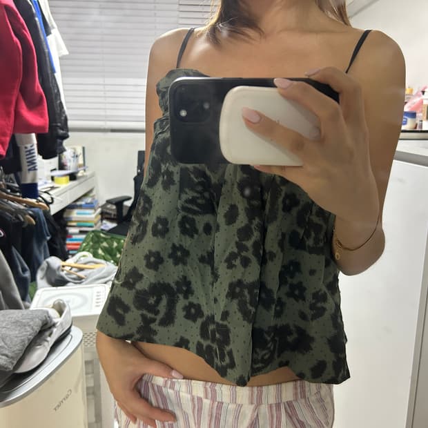 질스튜어트 나시 블라우스