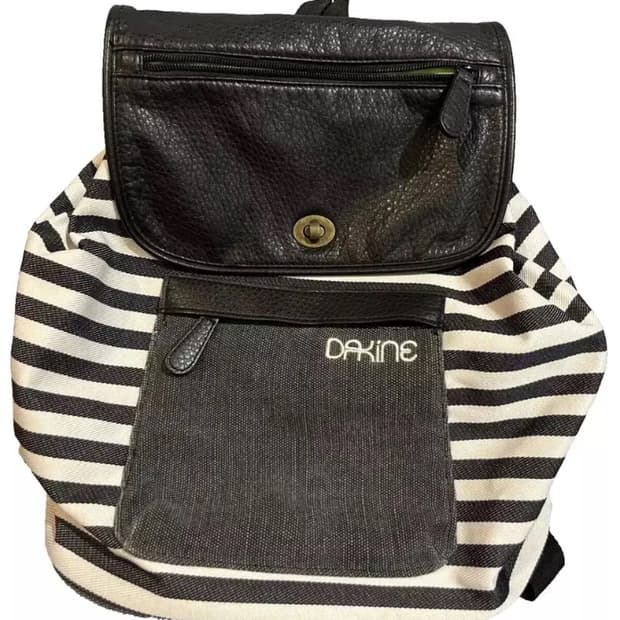 Dakine 스트라이프 드로우스트링 백팩 블랙