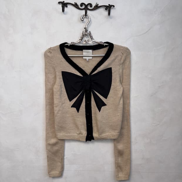 O’2ND beige ribbon button cardigan 