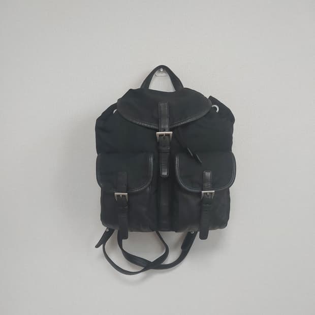 정품 프라다 빈티지 나일론 백팩