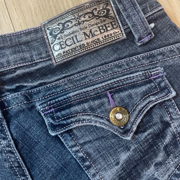 Cecil McBee 세실맥비 퍼플&실버 데님 핫팬츠