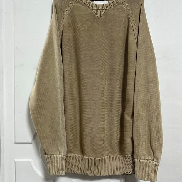 아웃스탠딩 니트