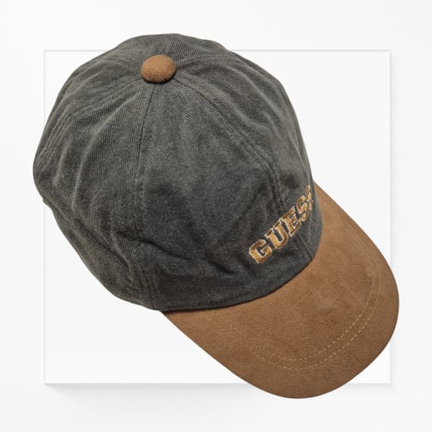 [색감깡패🔥] 게스 캘리포니아 자수 볼캡