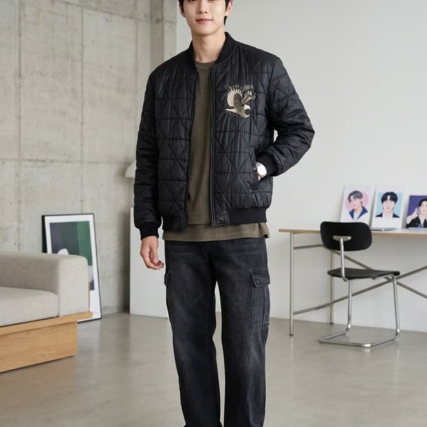 코오롱스포츠 이글 자수 퀄팅 블루종 자켓