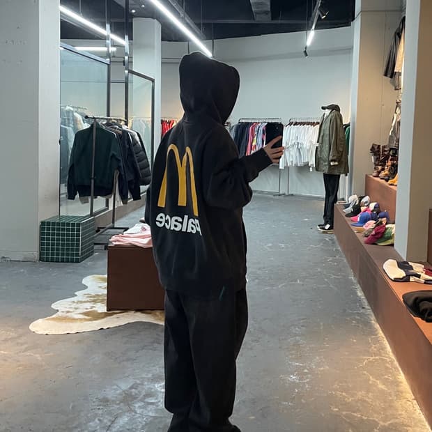 팔라스 x 맥도날드 콜라보 로고 후드티 H1826