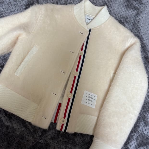 톰브라운 시어링 퍼 자켓