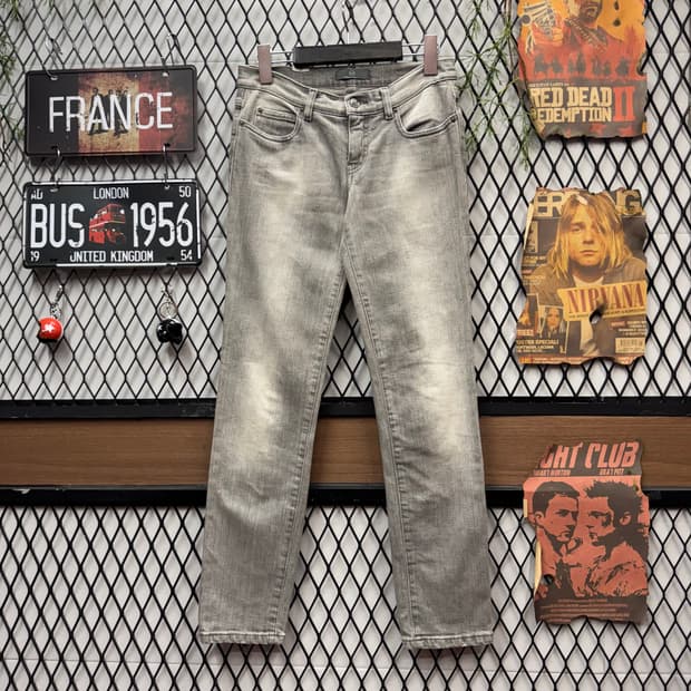 알렉산더 맥퀸 워싱 데님 팬츠 후면 지퍼 디테일 그레이