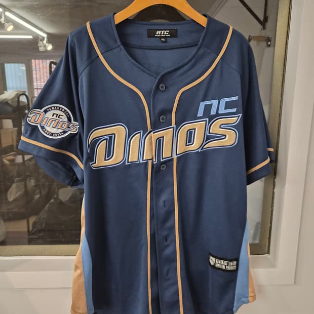 100) NC 다이노스 유니폼 팝니다