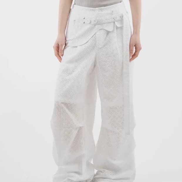  뚜오미오 EYELET BELT BAG PANTS [WHITE]
