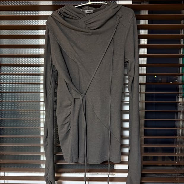 2[β] :: Hooded Fract Sleeve kaki size 1