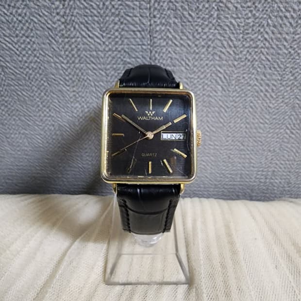 빈티지 월삼 Waltham 데이-데이트 쿼츠 사각 금장 시계