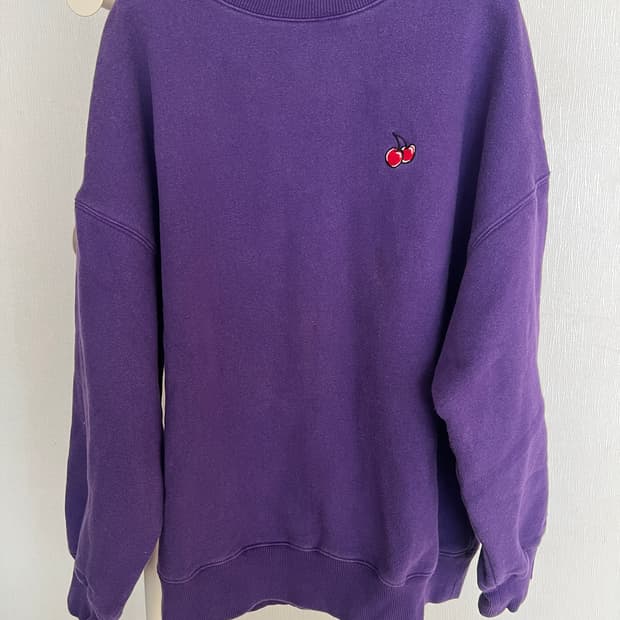 KIRSH 키르시 스몰 체리 로고 기모 맨투맨 Purple