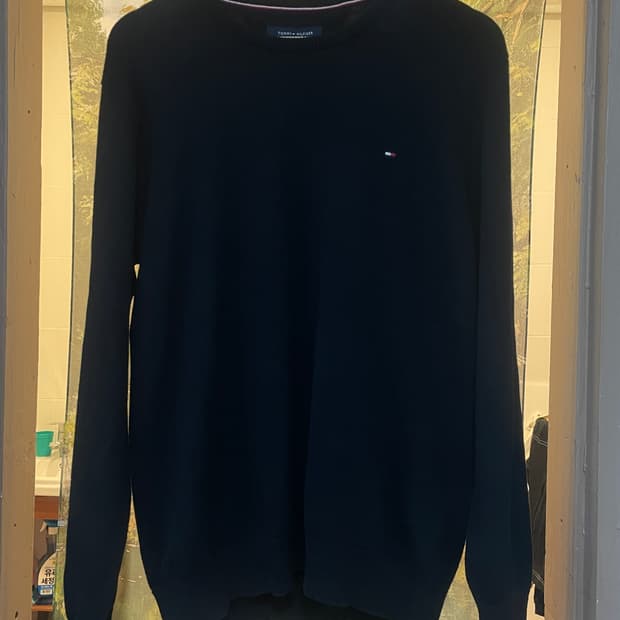 타미힐피거 블랙 니트