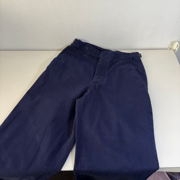 S 토마스모어 네이비 와이드 테이퍼드핏 치노팬츠