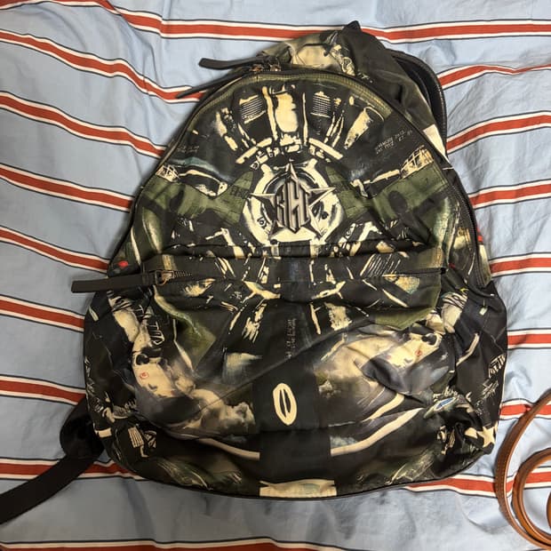 지방시 Givenchy 프린트 백팩