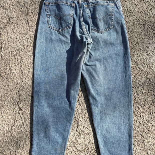 90's 리바이스 560 연청 테이퍼드 데님팬츠 B98