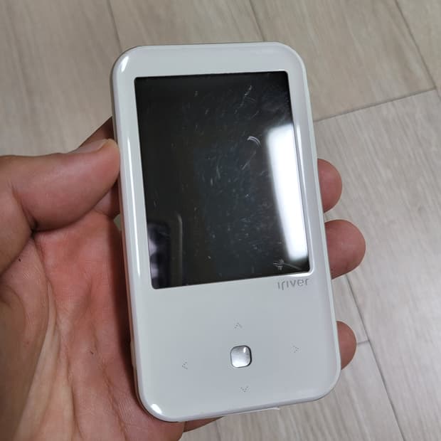 아이리버 S100 dmb 4기가 mp3 