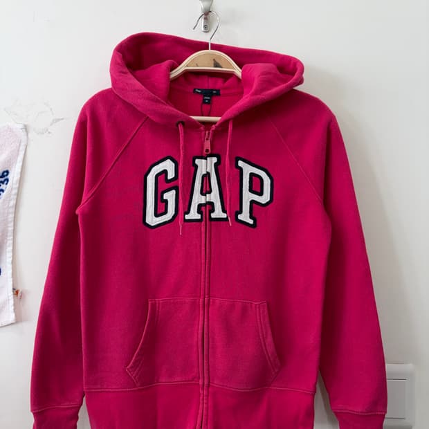 327. 갭후드집업