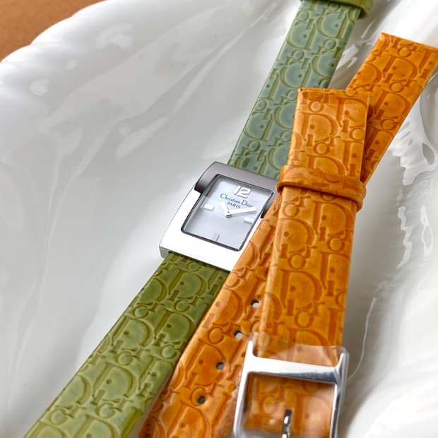 DIOR malice shell watch (2 strap)