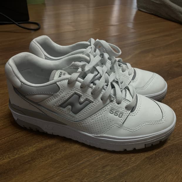 뉴발란스 550 화이트 / 그레이
