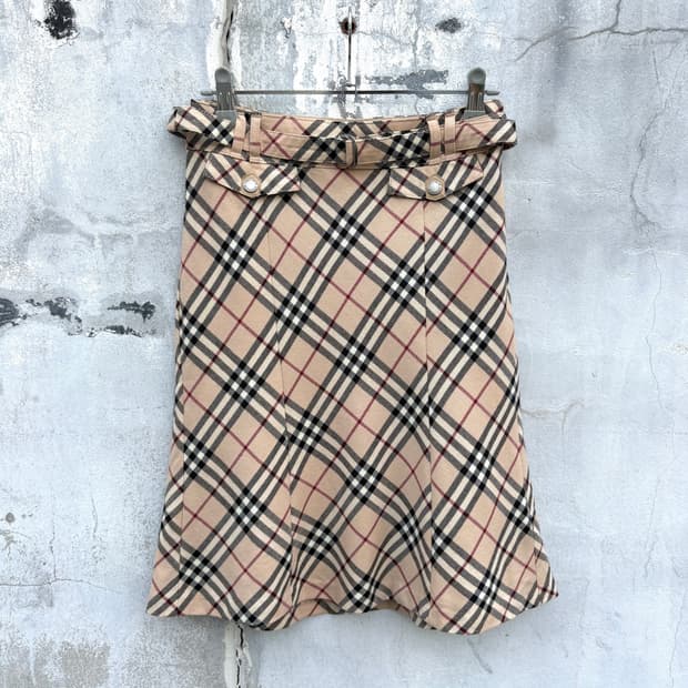 Burberry 버버리 노바체크 스커트