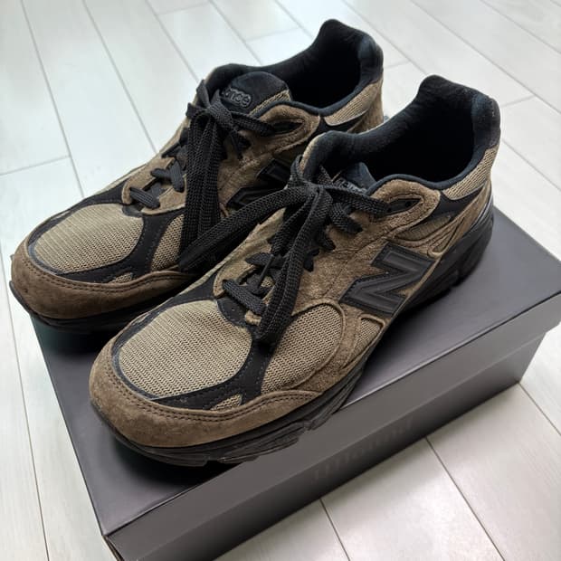 뉴발란스x자운드 990v3 브라운블랙(285)