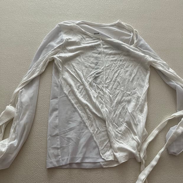 오호스 화이트 ojos 티셔츠